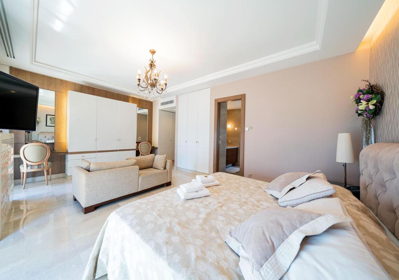 Stunning With Seaview In The Heart Of Beirut