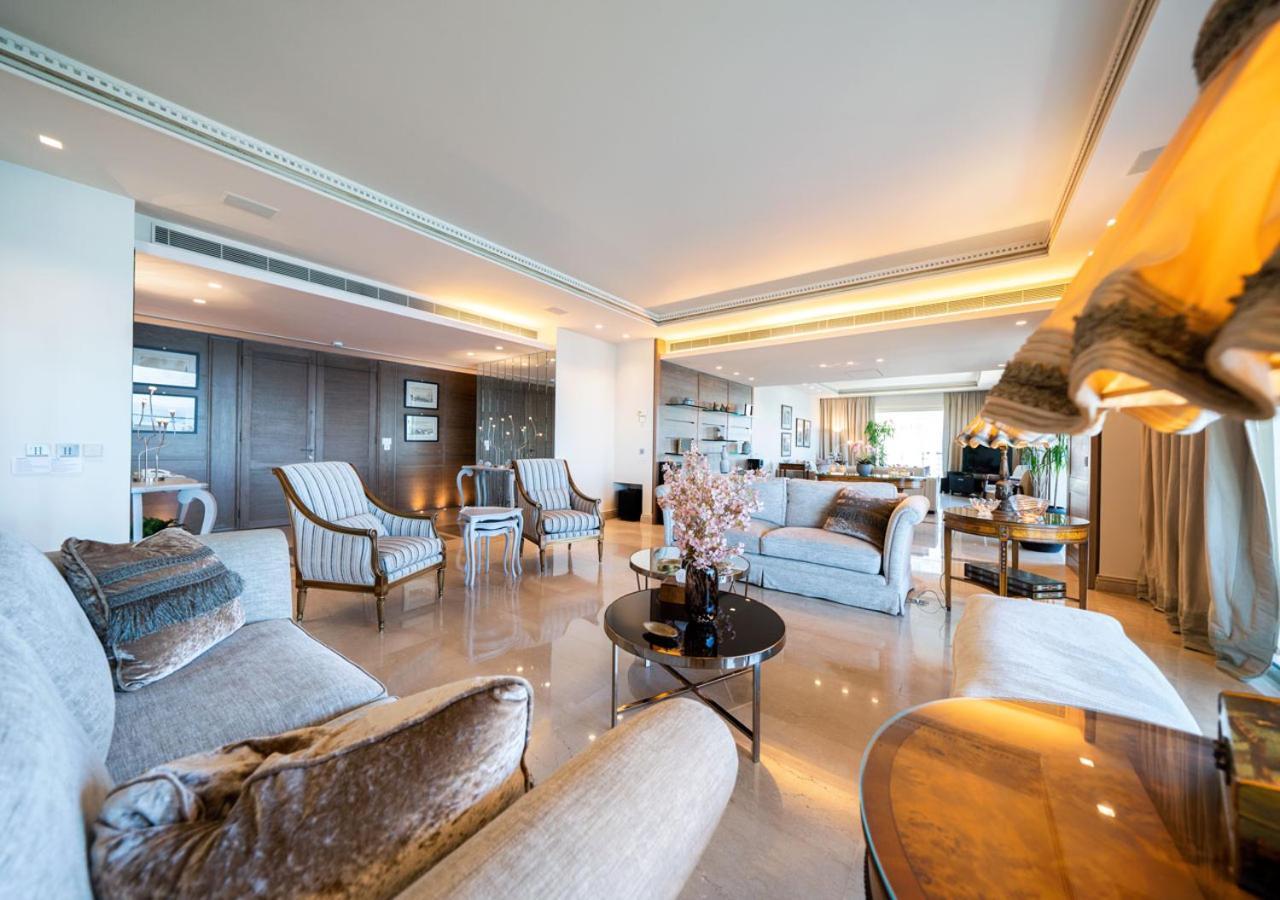 Stunning With Seaview In The Heart Of Apartment *